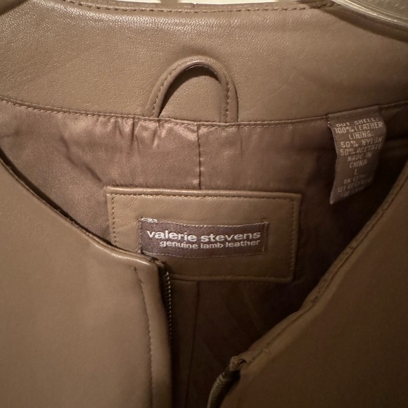 Valerie Steven’s Leather Coat - Picture 2 of 3